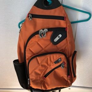 Ful crossbody backpack